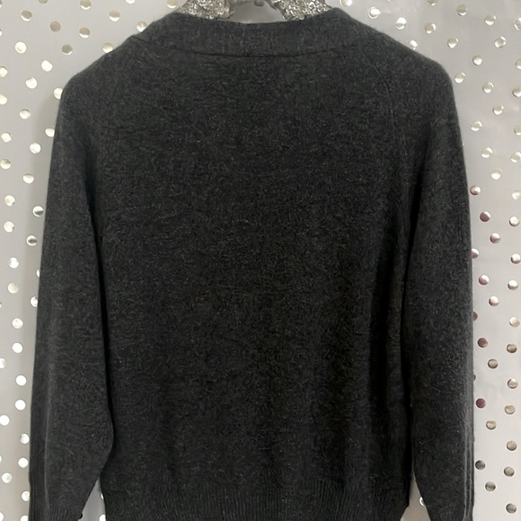 Brochu Walker Pullover ~ - Picture 14 of 15